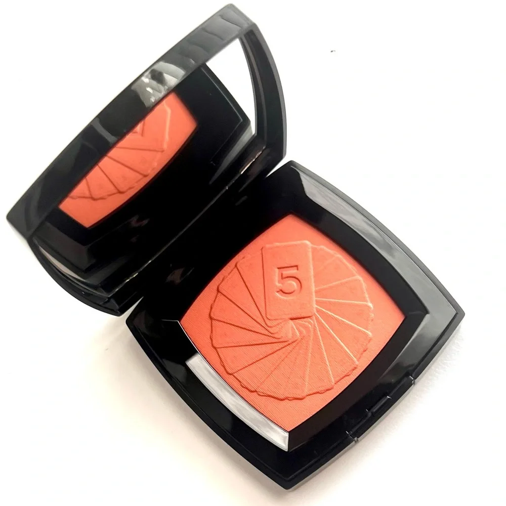 💎CHANEL limited edition matte powder blush in Blood Orange